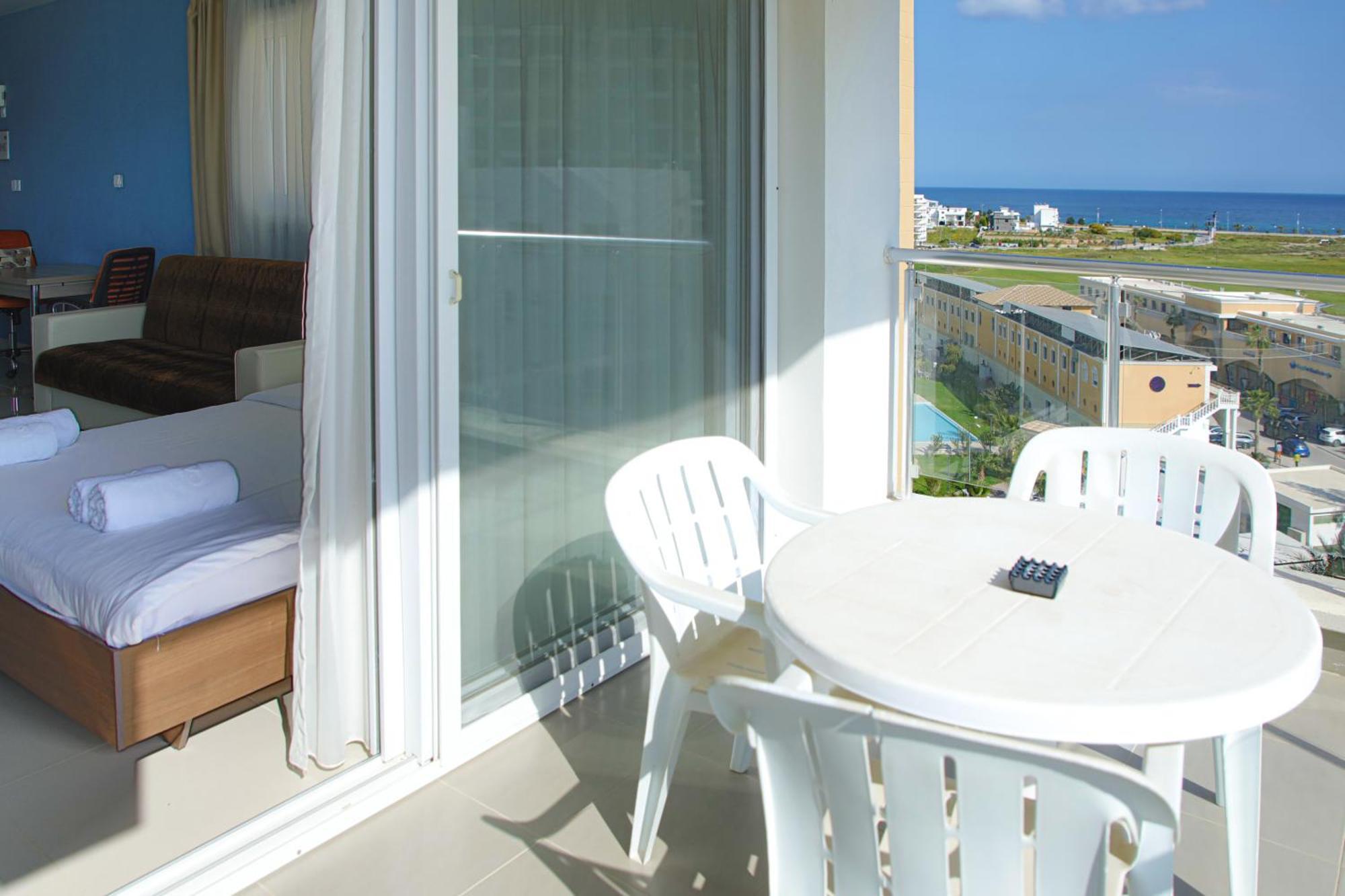 Caesar Resort & Spa Trikomo Экстерьер фото